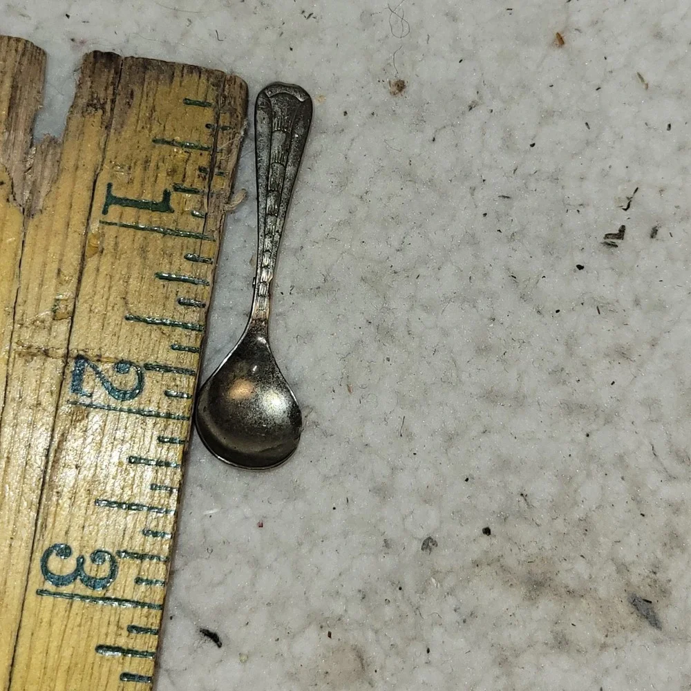 FeaturesUnique mini spoon‎ brooch designDecorative vintage handle...